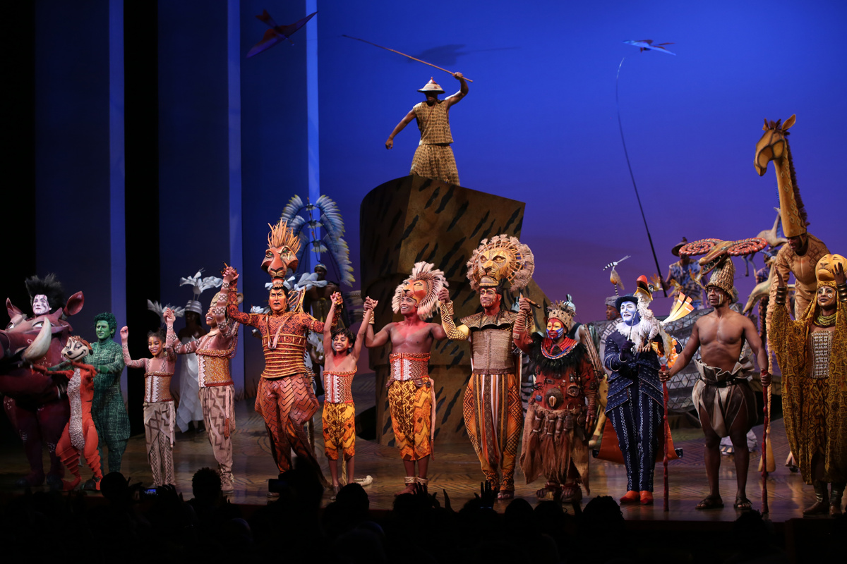 Check Out These Photos from The Lion King's Epic 20th Anniversary