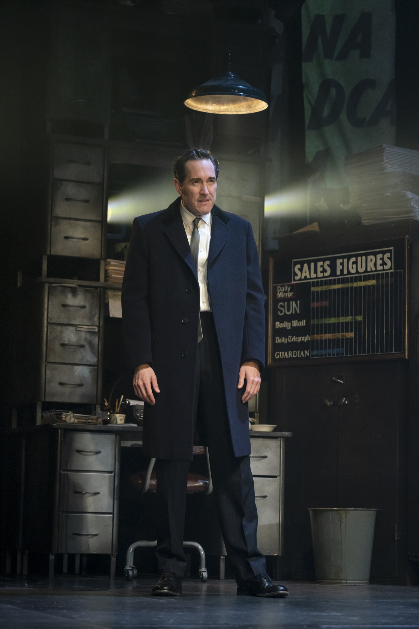 Ink Tony Nominee Bertie Carvel on Playing Rupert Murdoch, Enjoying Steak on Stage ...1400 x 2100