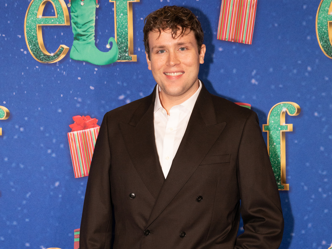 Elf Twingly Elf The Musical Celebrates a Sparkle-Jolly-Twinkle-Jingly Opening Night ...