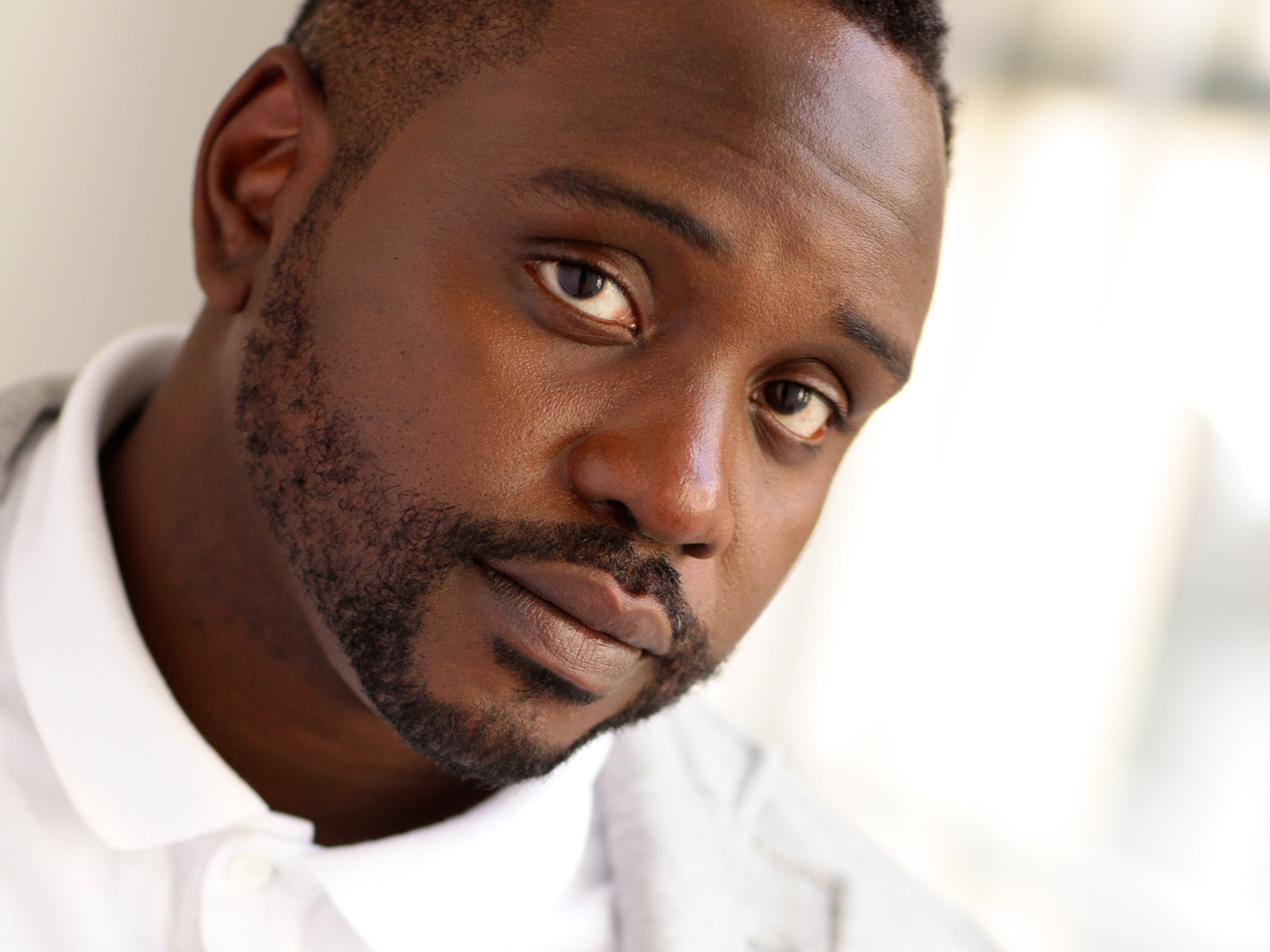Atlanta star brian tyree henry has wife to hold amid gay gossips after mother's death