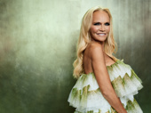 It’s good to see her, isn’t it? Original Wicked star Kristin Chenoweth cheers on the show 20 years later.