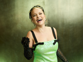 Amanda Jane Cooper, a former Glinda, goes for the green.