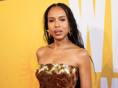 No scandal here. The Whoopi Monologues cast member Kerry Washington shines in a gold gown on the show’s opening night.