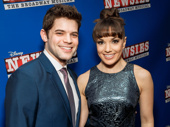 These two give us something to believe in! Original Newsies stars Jeremy Jordan and Kara Lindsay reunite on the red carpet.