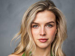 Anna Grace Barlow Biography | Broadway Buzz | Broadway.com