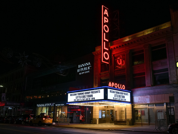 Petition For Harlem S Apollo Theater To Become A Broadway House Nears Goal Of 15 000 Signatures Broadway Buzz Broadway Com