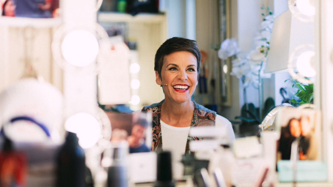 Watch Jenn Colella Talk About What It Was Like to Film Broadway's Come ...